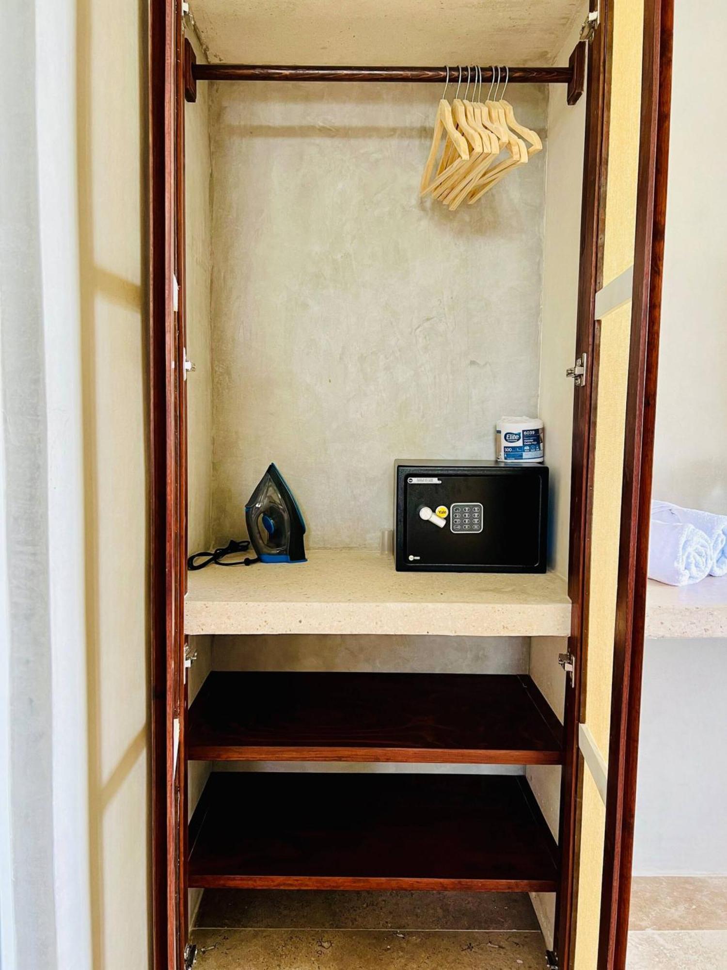 504 Seremonia Selva Private Pool New King Bed Wifi Apartment